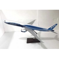 модель самолета Boeing 777 мини копия, 47см